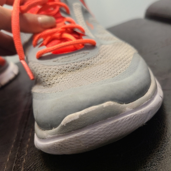 Champion Training Shoes - Picture 2 of 10